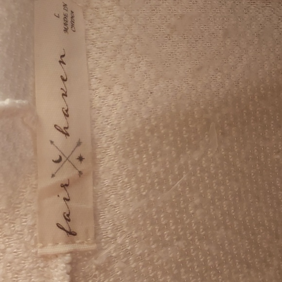 Hooded Sherpa Open Vest by FAIR HAVEN - Picture 10 of 10